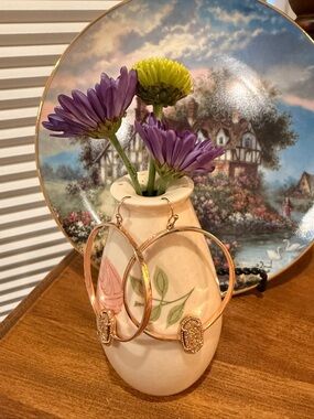 Kendra Scott Rose Gold Hoop Earrings with Glittery Rose Gold Accents